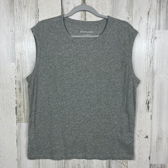 Everlane Tops - Everlane muscle tee 100% cotton casual comfort Lg